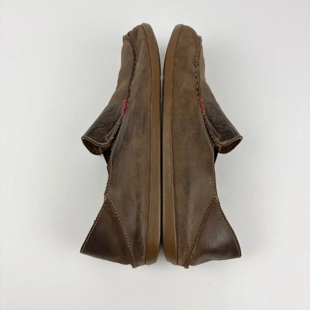 OluKai brown nubuck